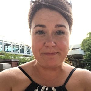 Meet your Posher, Laurie